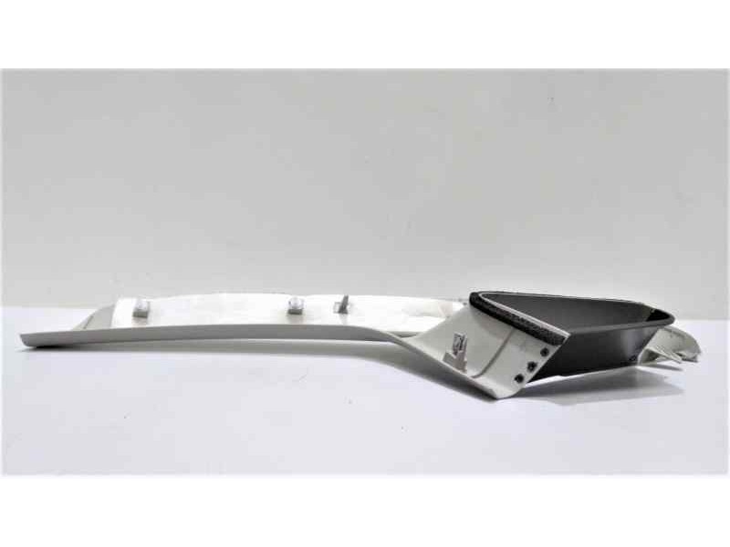 Recambio de moldura para ford fiesta (ccn) trend referencia OEM IAM D1BBB03198 46356 