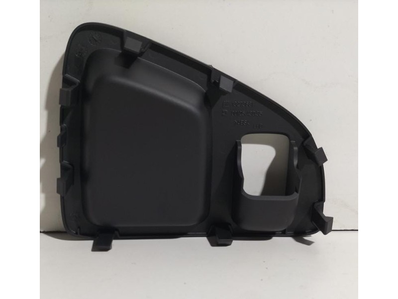 Recambio de molduras delanteras para opel insignia berlina cosmo referencia OEM IAM 13273681 78257 