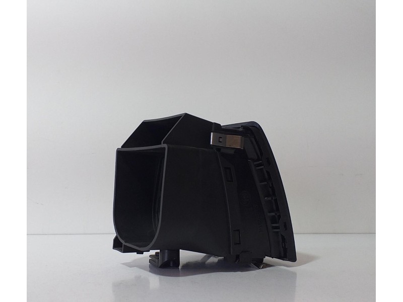 Recambio de rejilla aireadora para volkswagen touareg (7la) tdi v6 referencia OEM IAM 7L6819703D 68640 