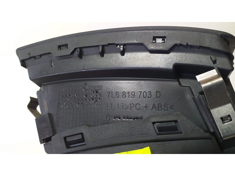 Recambio de rejilla aireadora para volkswagen touareg (7la) tdi v6 referencia OEM IAM 7L6819703D 68640 