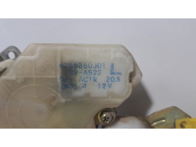 Recambio de cerradura puerta trasera izquierda para nissan terrano/terrano.ii (r20) aventura referencia OEM IAM 8255350J01 76038