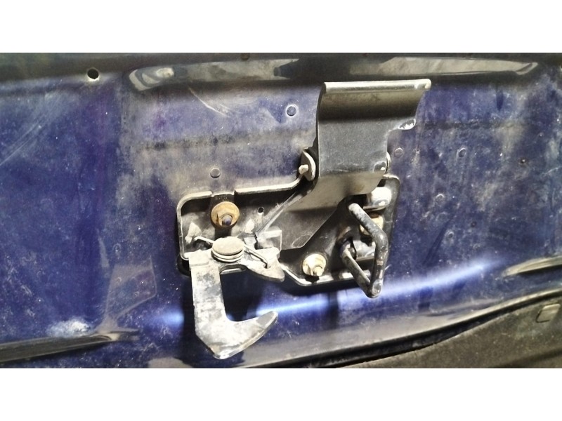 Recambio de capot para volkswagen touareg (7l6) tdi v6 +motion referencia OEM IAM 7L6823031D 78031 