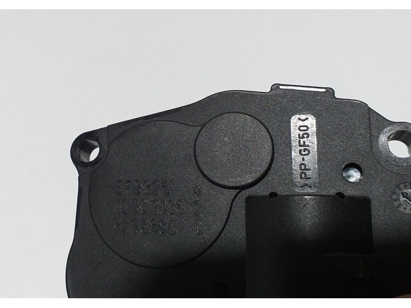 Recambio de motor apertura trampillas climatizador para mercedes-benz clase m (w164) 500 (164.175) referencia OEM IAM EFB326 581