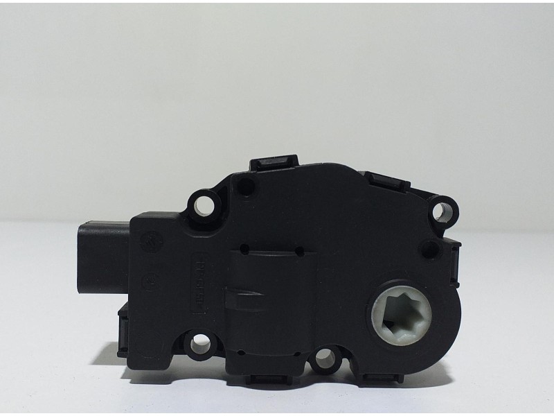 Recambio de motor apertura trampillas climatizador para mercedes-benz clase m (w164) 500 (164.175) referencia OEM IAM EFB326 581