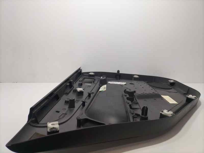Recambio de guarnecido puerta trasera derecha para ford focus berlina (cap) ghia referencia OEM IAM 4M51A27406E 82281 