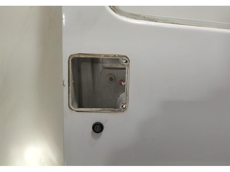 Recambio de puerta delantera derecha para peugeot boxer caja cerr. techo sobreelev. (rs3200)(230)(´02) 1800 td techo elevado ref