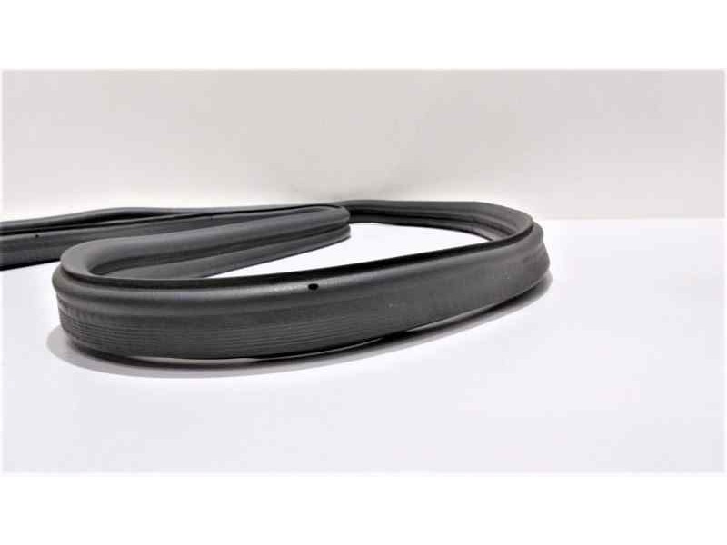 Recambio de gomas contorno puerta para ford fiesta (ccn) trend referencia OEM IAM MOTORSNJD 46370 