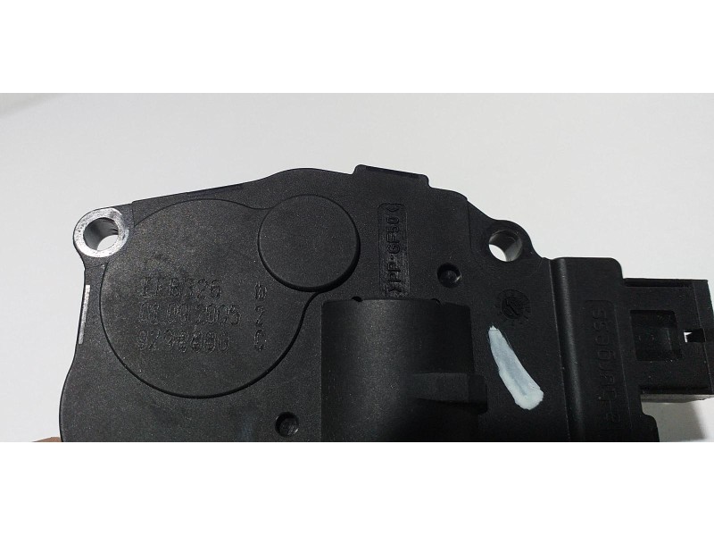 Recambio de motor apertura trampillas climatizador para mercedes-benz clase m (w164) 500 (164.175) referencia OEM IAM EFB326 581