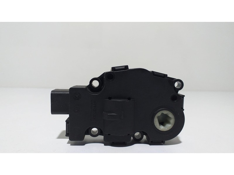 Recambio de motor apertura trampillas climatizador para mercedes-benz clase m (w164) 500 (164.175) referencia OEM IAM EFB326 581