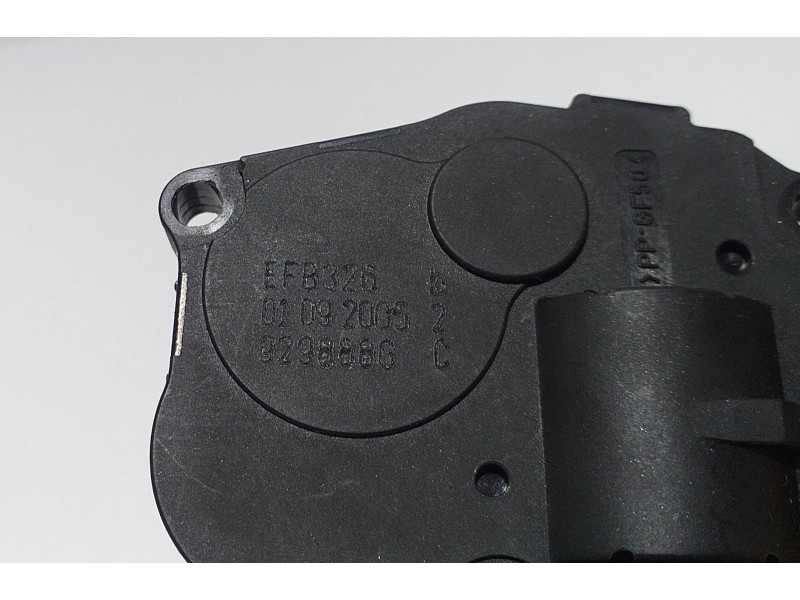 Recambio de motor apertura trampillas climatizador para mercedes-benz clase m (w164) 500 (164.175) referencia OEM IAM EFB326 581