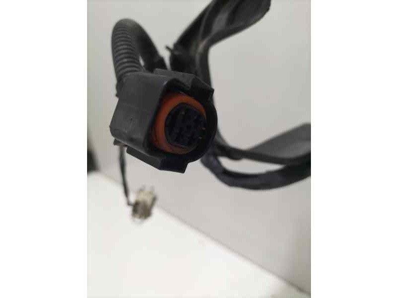 Recambio de panel frontal para volkswagen polo berlina (6n1) concept referencia OEM IAM 6N0805594 82285 