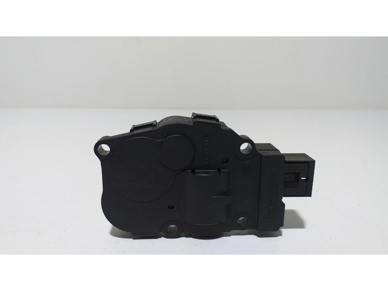 Recambio de motor apertura trampillas climatizador para mercedes-benz clase m (w164) 500 (164.175) referencia OEM IAM EFB326 581