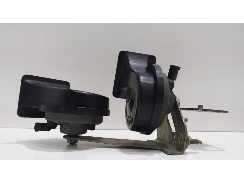 Recambio de claxon para bmw serie 6 coupe (e63) 630i referencia OEM IAM 6935709 54291 