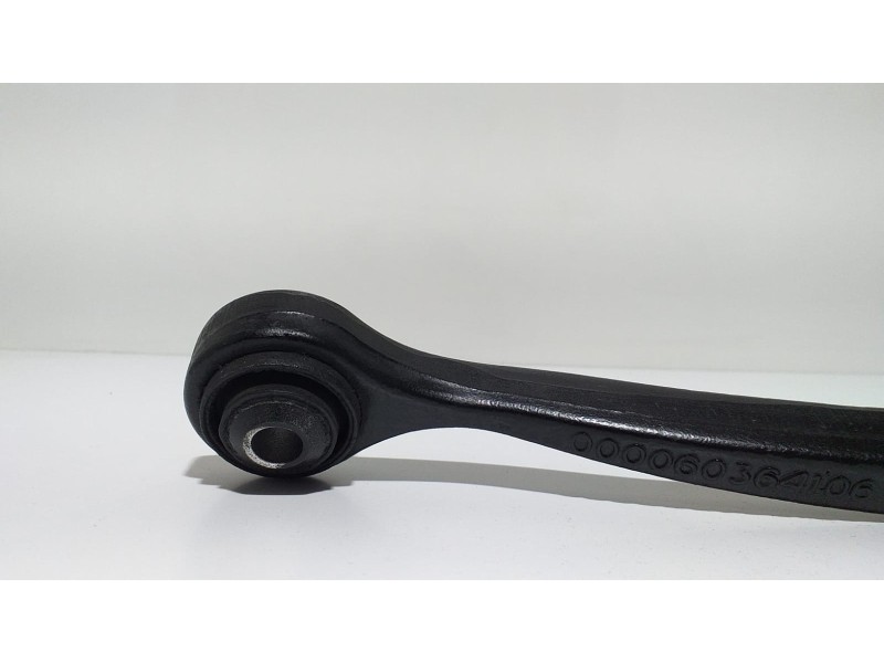 Recambio de brazo suspension superior trasero derecho para mercedes-benz clase m (w164) 500 (164.175) referencia OEM IAM 0000603