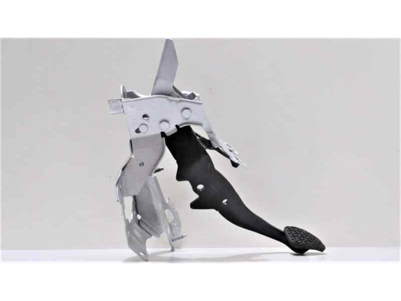 Recambio de pedal freno para ford fiesta (ccn) trend referencia OEM IAM 8V512450EA 46399 