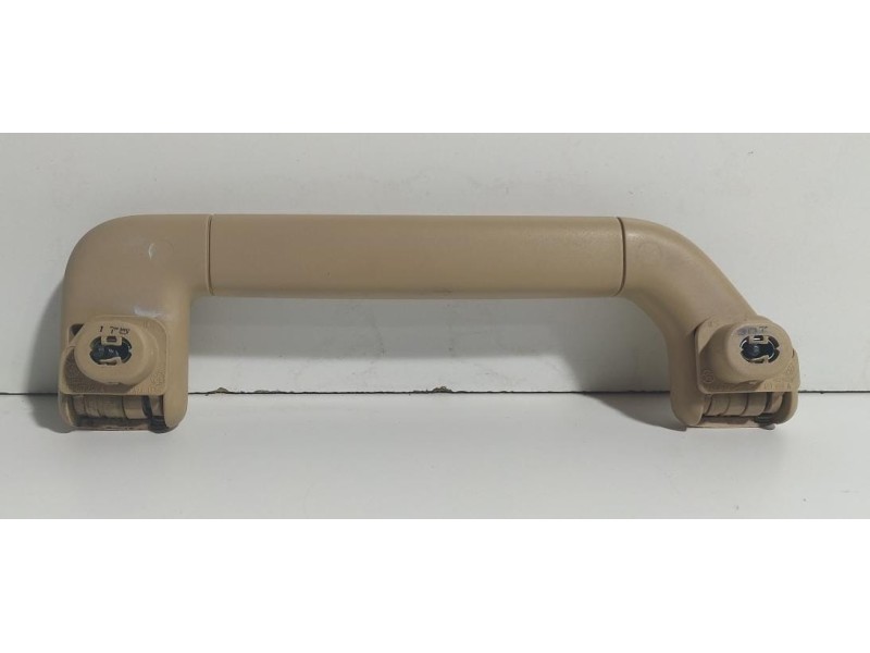 Recambio de maneta interior delantera derecha para volkswagen touareg (7l6) tdi v6 +motion referencia OEM IAM 7L0857607A 78131 