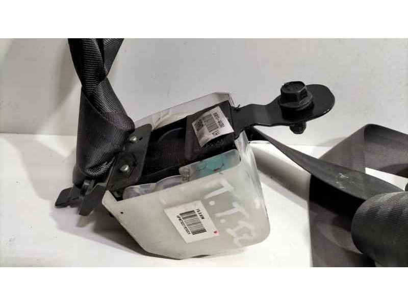 Recambio de cinturon seguridad trasero izquierdo para hyundai h1 travel referencia OEM IAM 898104A250 83161 R