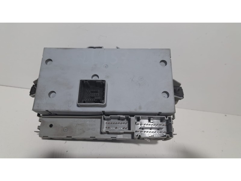 Recambio de caja reles / fusibles para fiat punto berlina (188) 1.2 cat referencia OEM IAM 46812229 76067 R