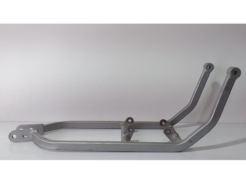 Recambio de punta chasis delantera para derbi senda 125 senda 125 r referencia OEM IAM HONDAJD09E 68688 