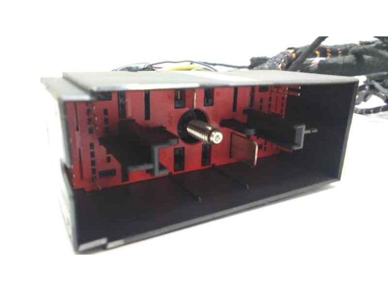 Recambio de salpicadero para ford fiesta (ccn) trend referencia OEM IAM C1BT18B971AAF 46415 