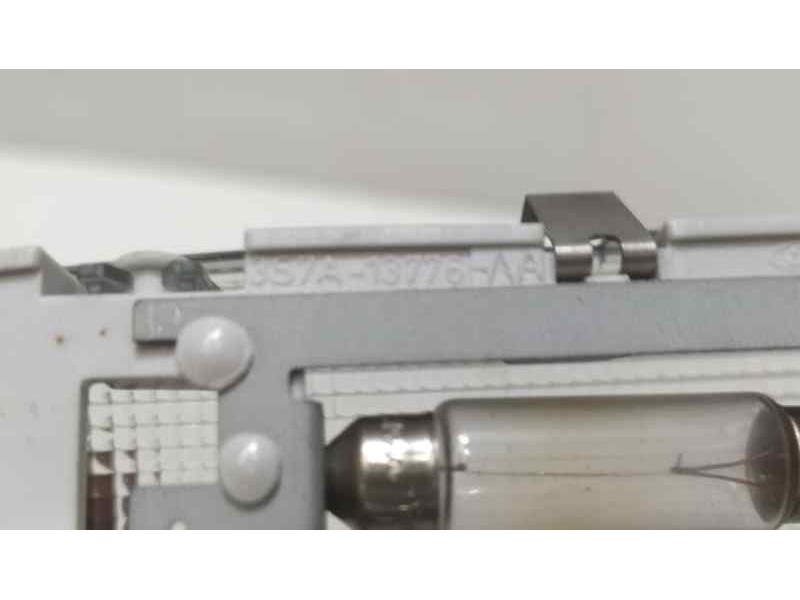 Recambio de luz interior para ford focus berlina (cap) ghia referencia OEM IAM 3S7A13776AA 82297 
