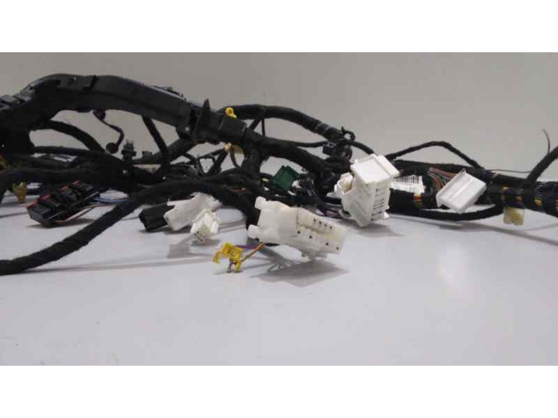 Recambio de salpicadero para ford fiesta (ccn) trend referencia OEM IAM C1BT18B971AAF 46415 