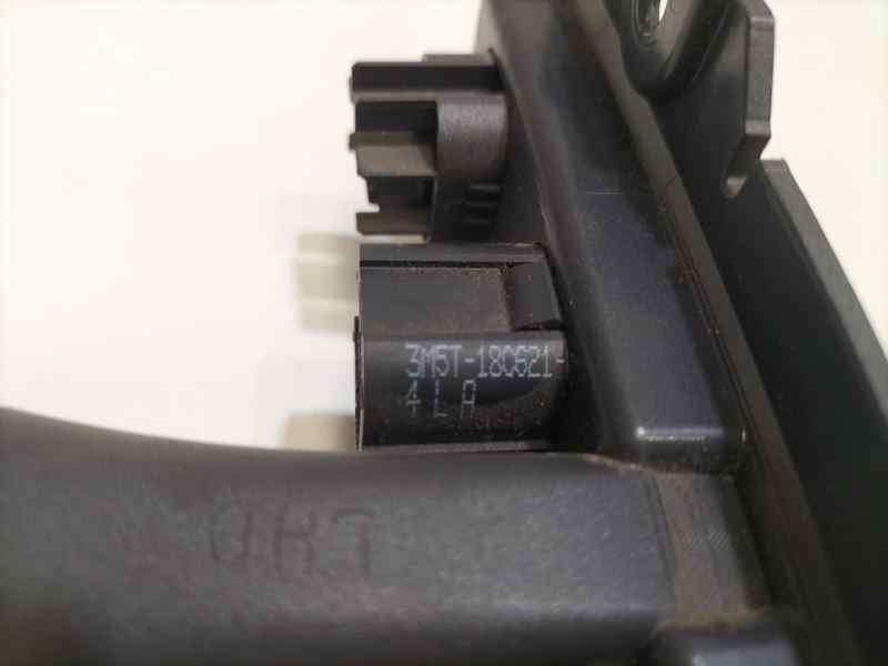 Recambio de intercooler para ford focus berlina (cap) ghia referencia OEM IAM 4M5113D734BB 82298 