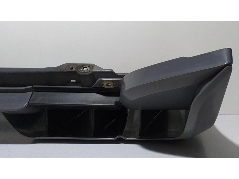 Recambio de moldura para mercedes-benz actros 2/3 2 - ejes / 6 cil. 1841 4x2 om 501 la l (largo) referencia OEM IAM A9438840123 