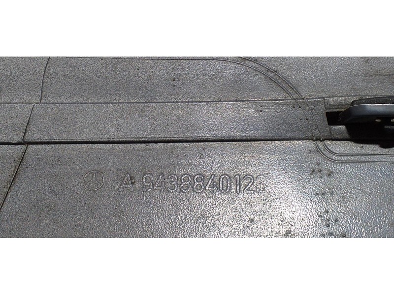 Recambio de moldura para mercedes-benz actros 2/3 2 - ejes / 6 cil. 1841 4x2 om 501 la l (largo) referencia OEM IAM A9438840123 