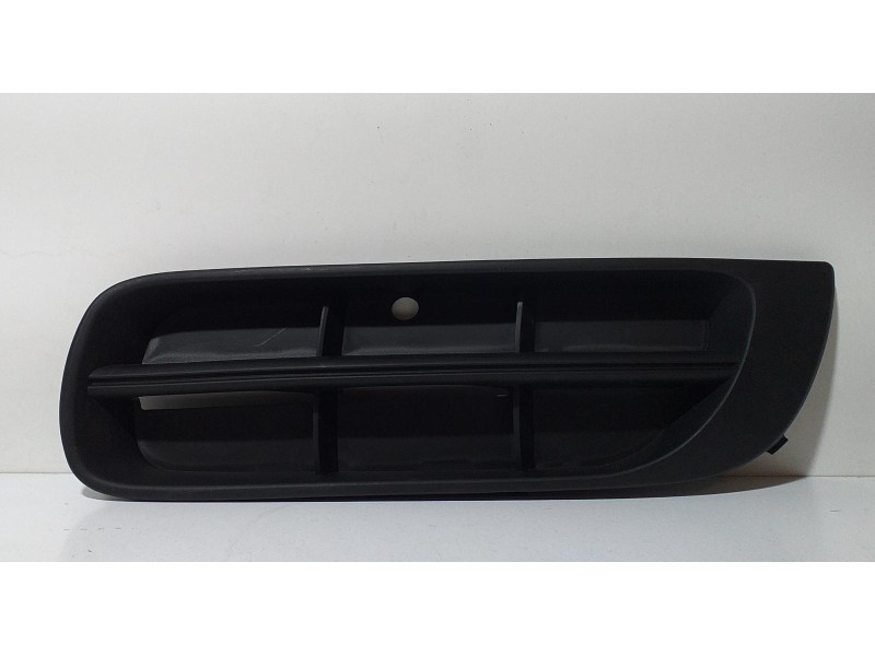 Recambio de rejilla paragolpes izquierda para skoda fabia (5j2 ) urban referencia OEM IAM 107195820 68937 