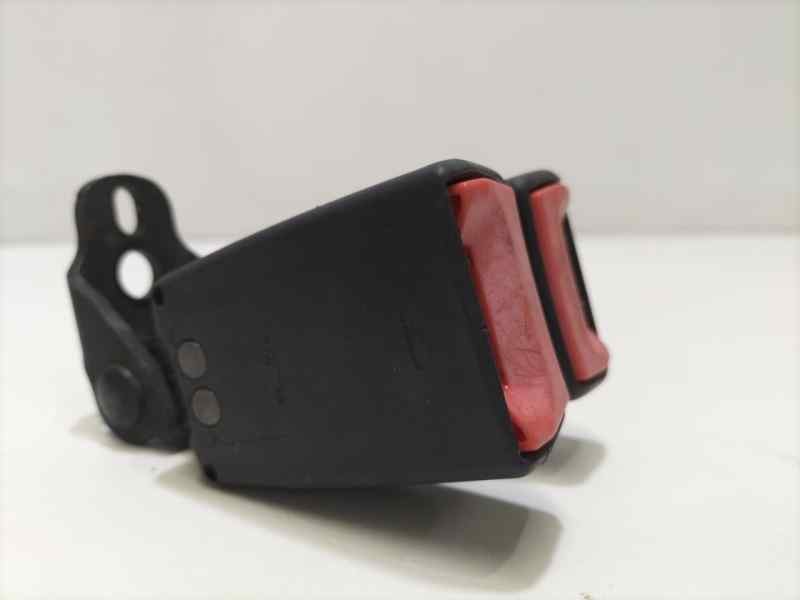 Recambio de cinturon seguridad trasero central para ford focus berlina (cap) ghia referencia OEM IAM 4M51A613K21AA 82299 