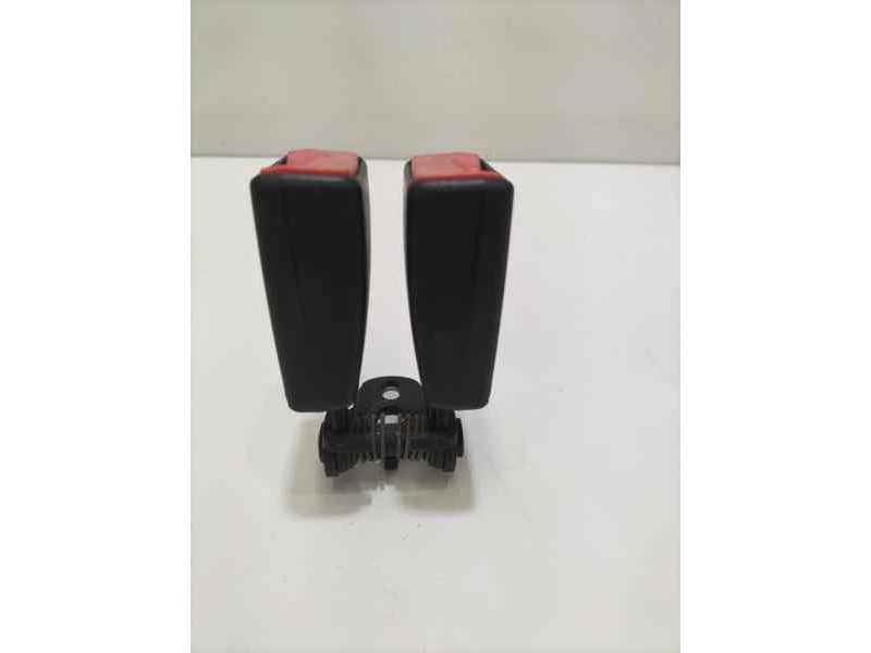 Recambio de cinturon seguridad trasero central para ford focus berlina (cap) ghia referencia OEM IAM 4M51A613K21AA 82299 