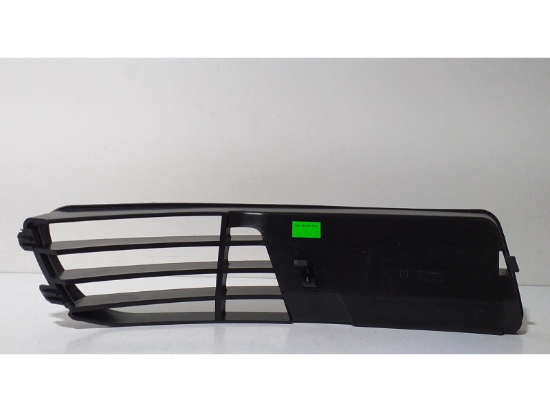 Recambio de rejilla paragolpes izquierda para audi a4 avant (b5) 1.8 t referencia OEM IAM 107020303 68940  Recambio de rejilla paragolpes izquierda para audi a4 avant (b5) 1.8 t referencia OEM IAM 107020303 68940