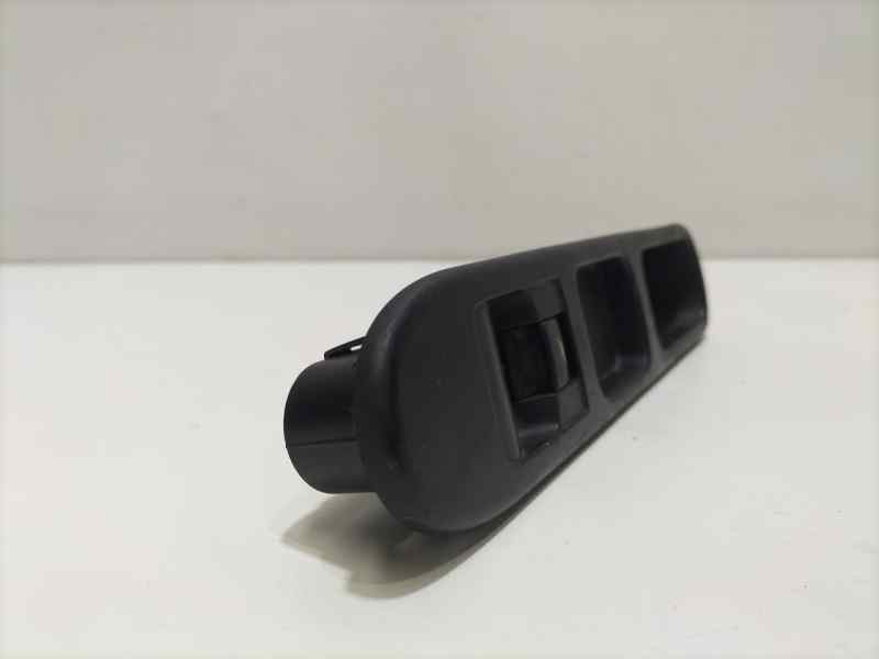 Recambio de mando elevalunas delantero derecho para peugeot 307 break / sw (s1) 2.0 hdi cat referencia OEM IAM 96351625XT 82300 