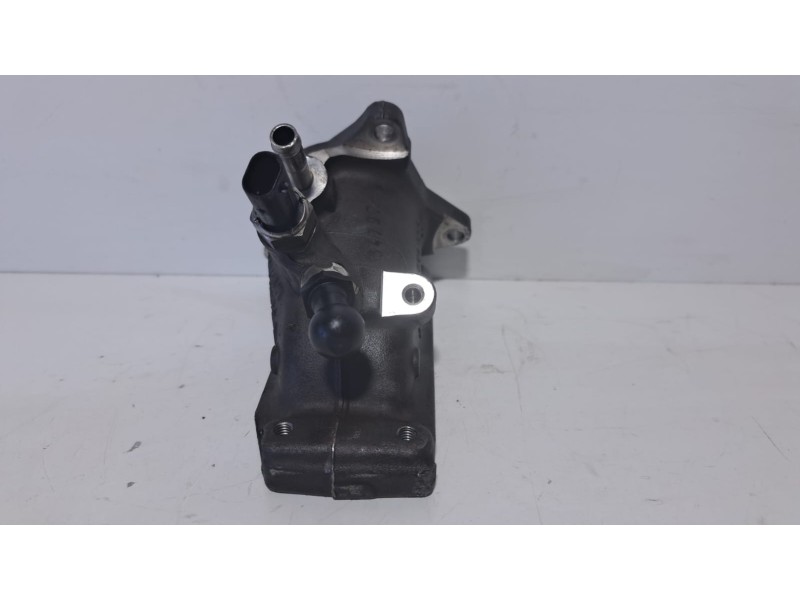 Recambio de caja mariposa para audi a4 avant (8w5) 2.0 16v tdi referencia OEM IAM 04L128637 76090 R