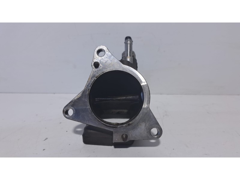 Recambio de caja mariposa para audi a4 avant (8w5) 2.0 16v tdi referencia OEM IAM 04L128637 76090 R