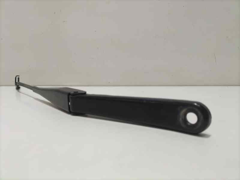 Recambio de brazo limpia delantero izquierdo para ford focus berlina (cap) ghia referencia OEM IAM 4M5117526AB 82302 