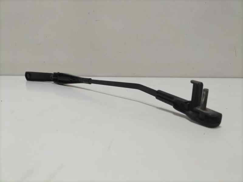 Recambio de brazo limpia delantero izquierdo para ford focus berlina (cap) ghia referencia OEM IAM 4M5117526AB 82302 