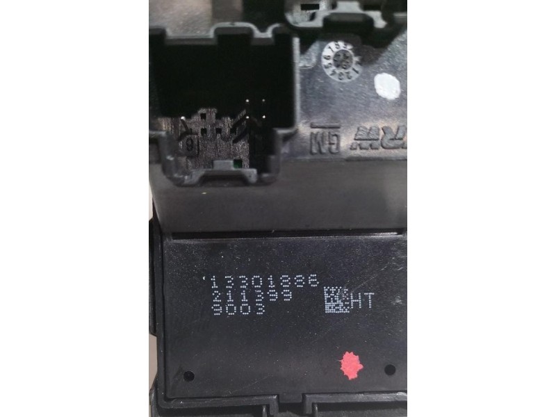 Recambio de mando elevalunas delantero derecho para opel insignia berlina cosmo referencia OEM IAM 13301886 78291 