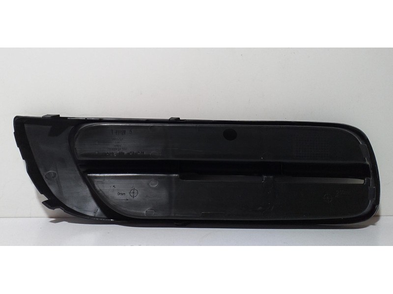 Recambio de rejilla paragolpes izquierda para skoda fabia (5j2 ) urban referencia OEM IAM 107195820 68946 