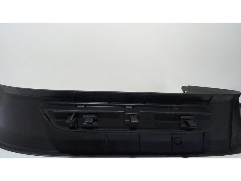 Recambio de molduras traseras para porsche cayenne (typ 92aa) gts referencia OEM IAM 7P0853370 66389 