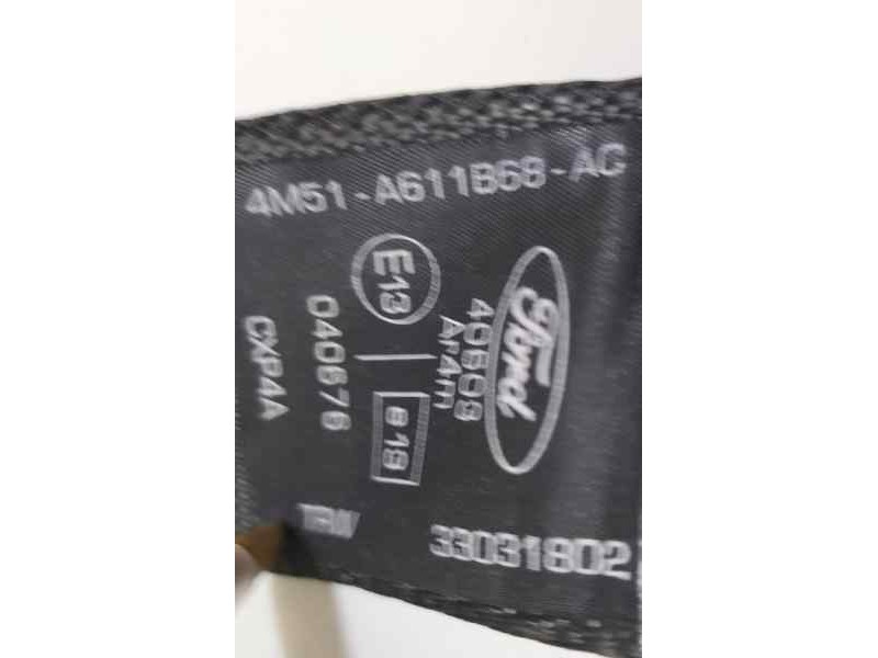 Recambio de cinturon seguridad trasero derecho para ford focus berlina (cap) ghia referencia OEM IAM 4M51A611B68AG 82305 