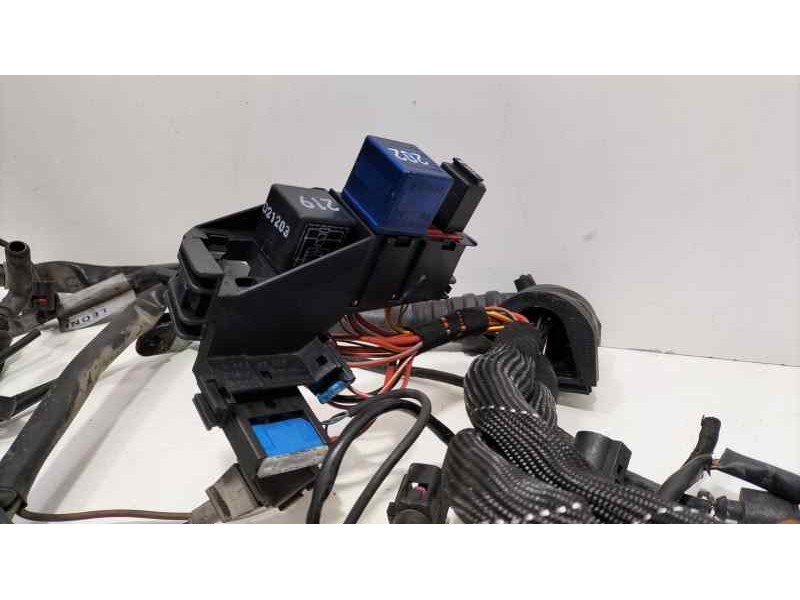 Recambio de caja reles / fusibles para audi a4 berlina (8e) 2.5 tdi (120kw) referencia OEM IAM 8E1971072NF 83187 