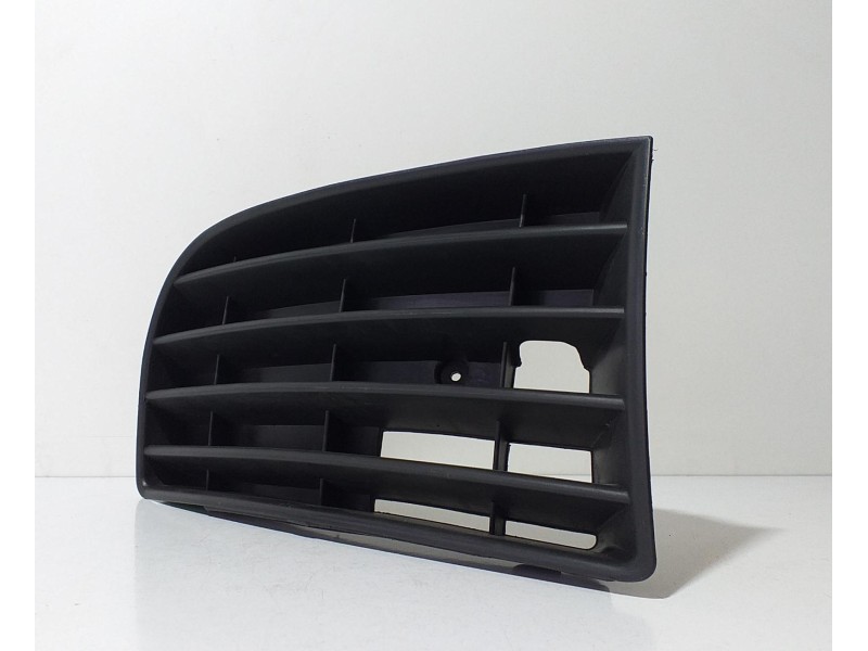 Recambio de rejilla paragolpes derecha para volkswagen golf v berlina (1k1) conceptline (e) referencia OEM IAM 107233215 68949 