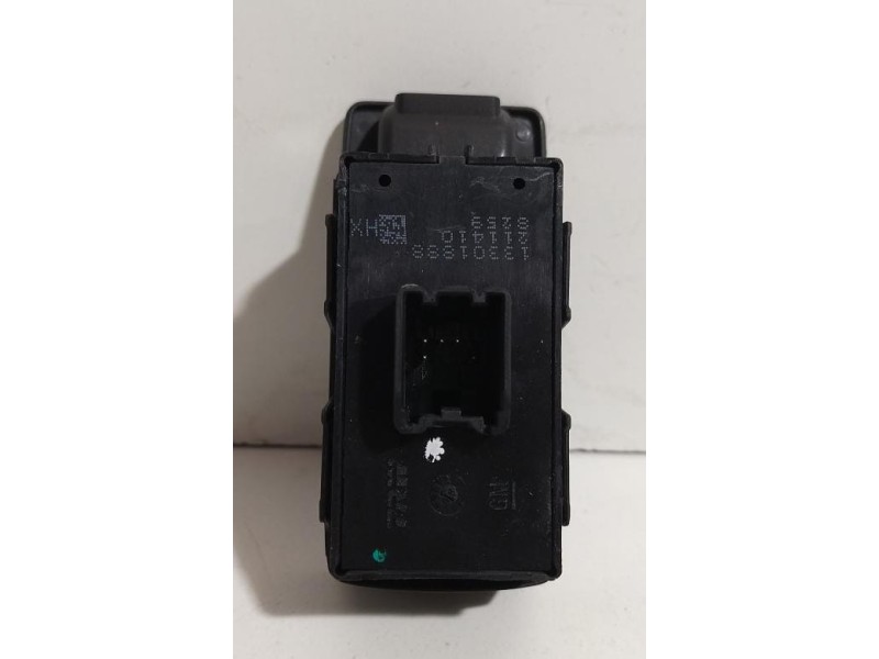 Recambio de mando elevalunas trasero izquierdo para opel insignia berlina cosmo referencia OEM IAM 13301888 78297 