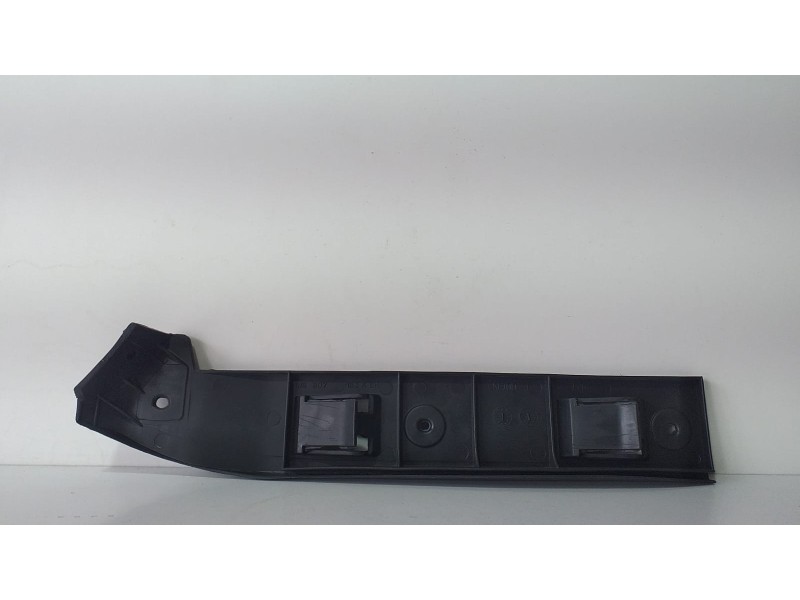 Recambio de guia paragolpes delantera izquierda para volkswagen bora berlina (1j2) highline referencia OEM IAM 1J5807183A 68953  Recambio de guia paragolpes delantera izquierda para volkswagen bora berlina (1j2) highline referencia OEM IAM 1J5807183A 68953