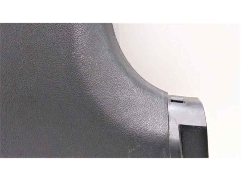 Recambio de moldura para kia sportage concept 4x2 referencia OEM IAM 858463U000 46439 