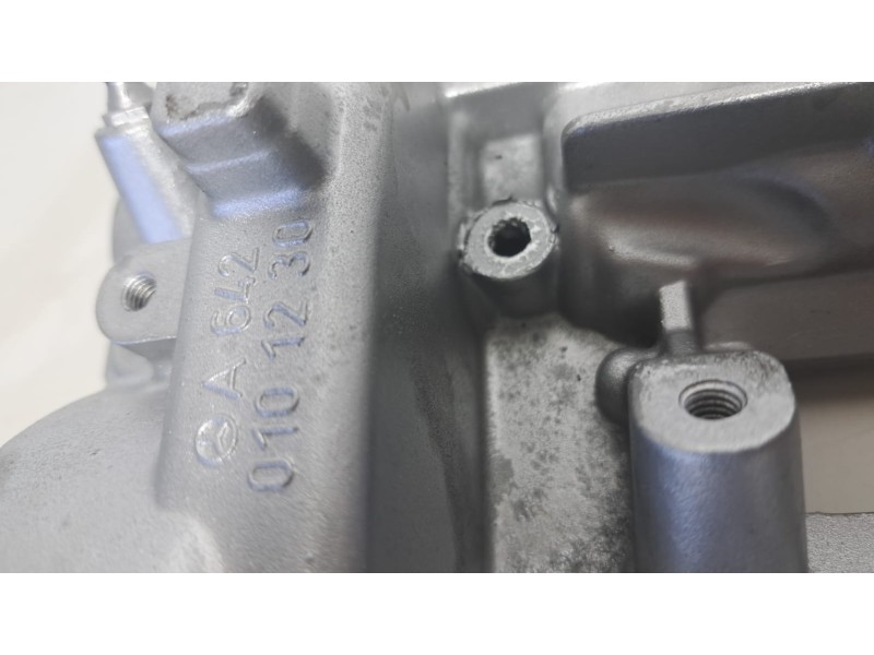 Recambio de tapa balancines para mercedes-benz clase r (w251) 320 cdi l (251.122) referencia OEM IAM A6420101230 76097 