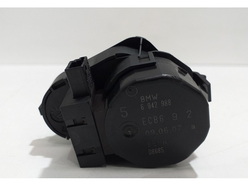 Recambio de motor apertura trampillas climatizador para bmw serie 6 coupe (e63) 630i referencia OEM IAM 6942988 54379 