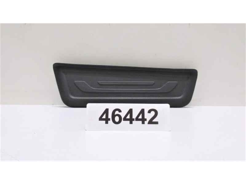Recambio de guarnecido puerta trasera derecha para kia sportage concept 4x2 referencia OEM IAM 858883U010 46442 